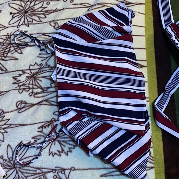 Two piece - Picture 3 of 3